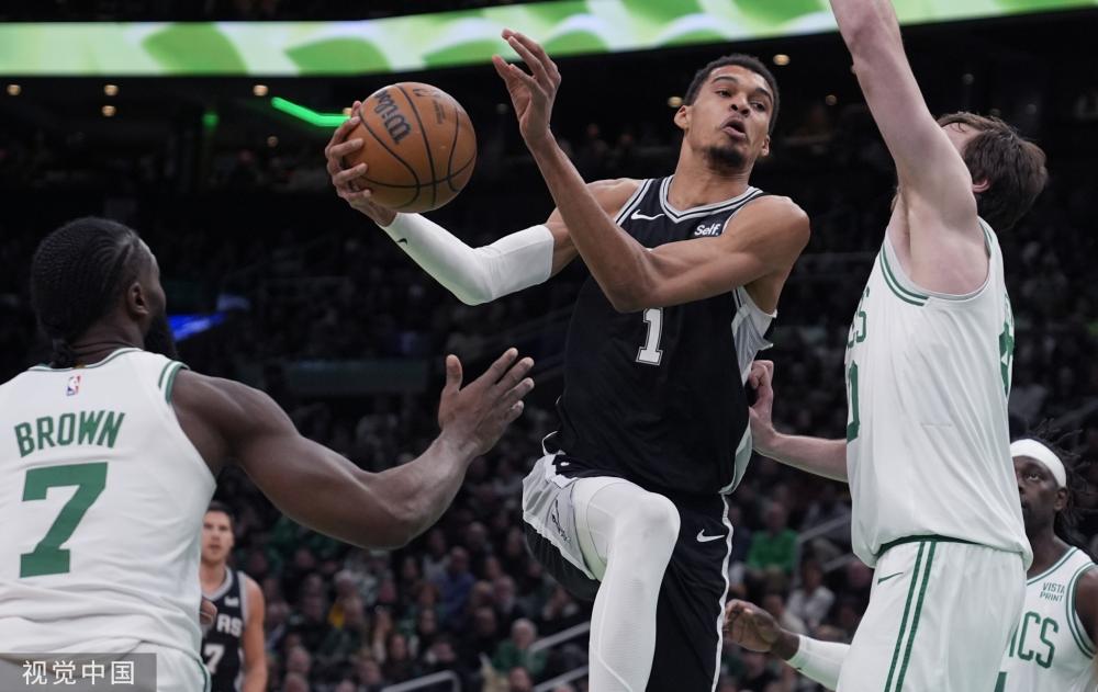 认为教练在 认为教练在